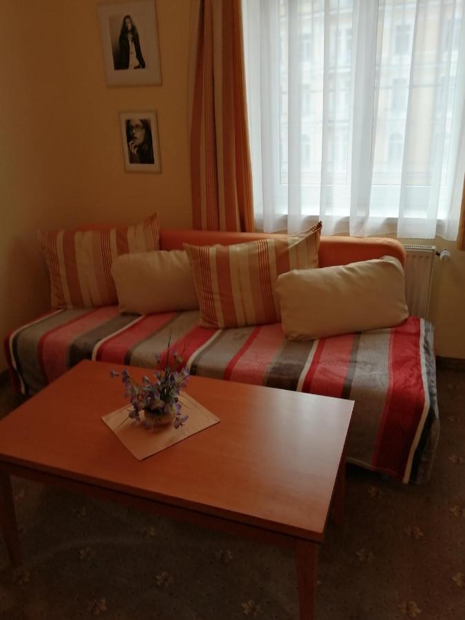 Apartmany Cesky Dvur Marianske Lazne Exterior photo